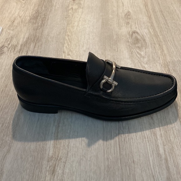 Ferragamo loafers size 9D - Picture 2 of 8